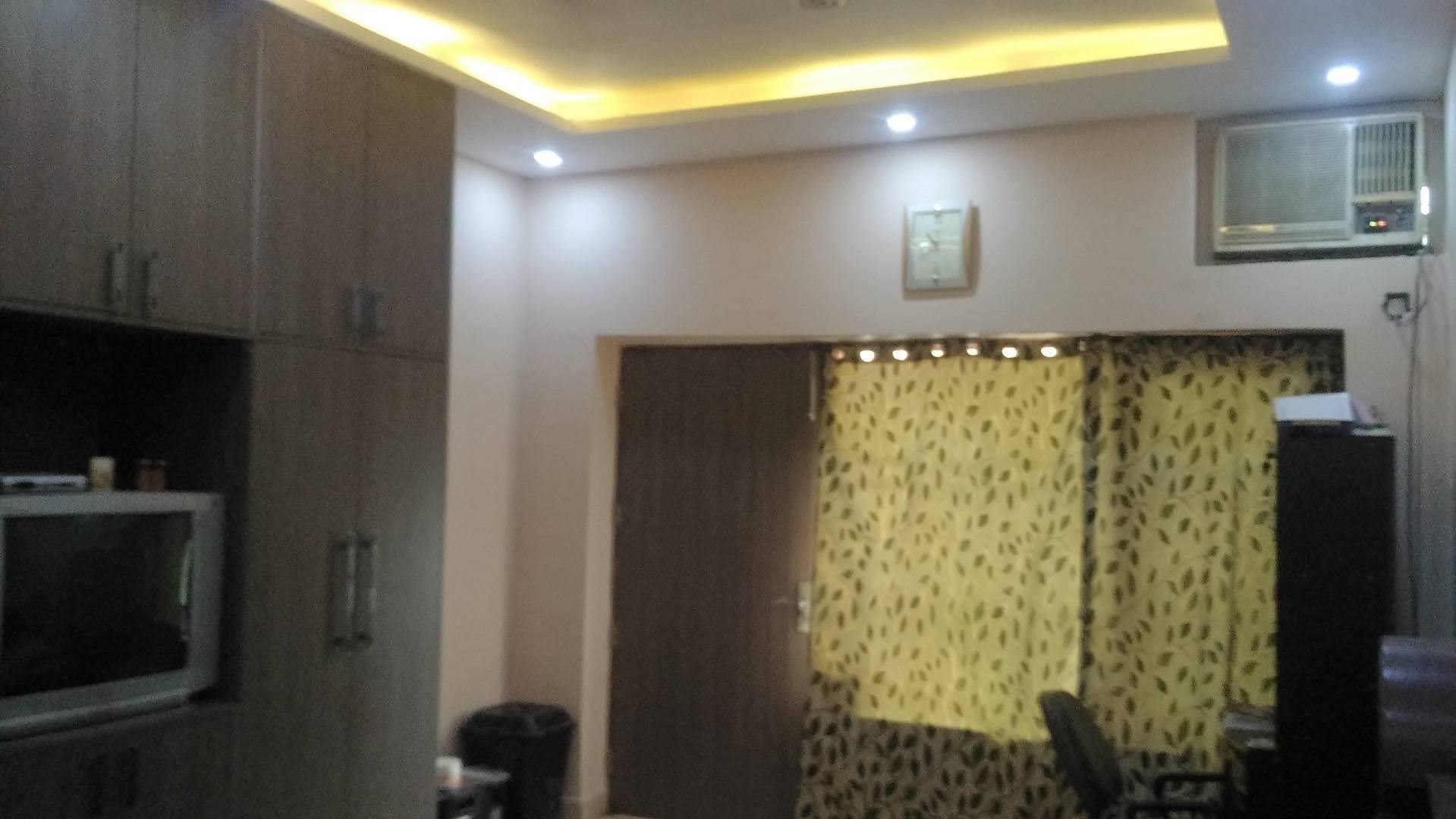 Pg for girls in Punjabi Bagh